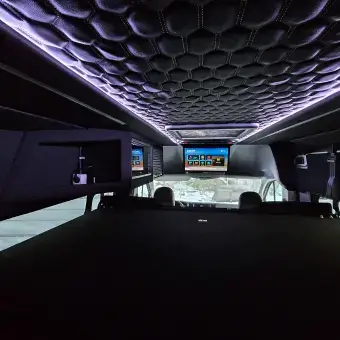 Carcon crossbuss interior